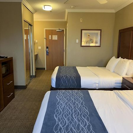 Comfort Inn & Suites אושן שורס מראה חיצוני תמונה