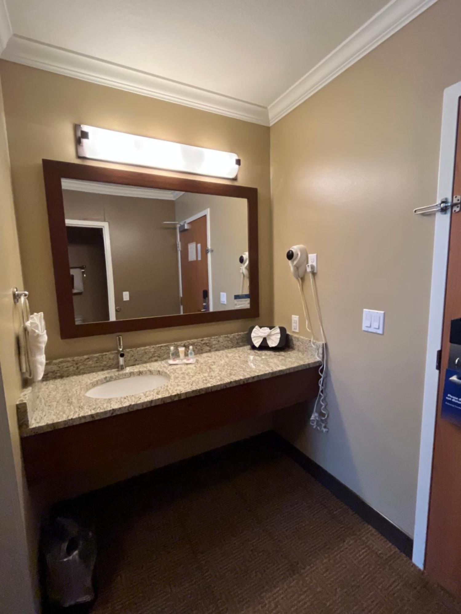 Comfort Inn & Suites אושן שורס מראה חיצוני תמונה