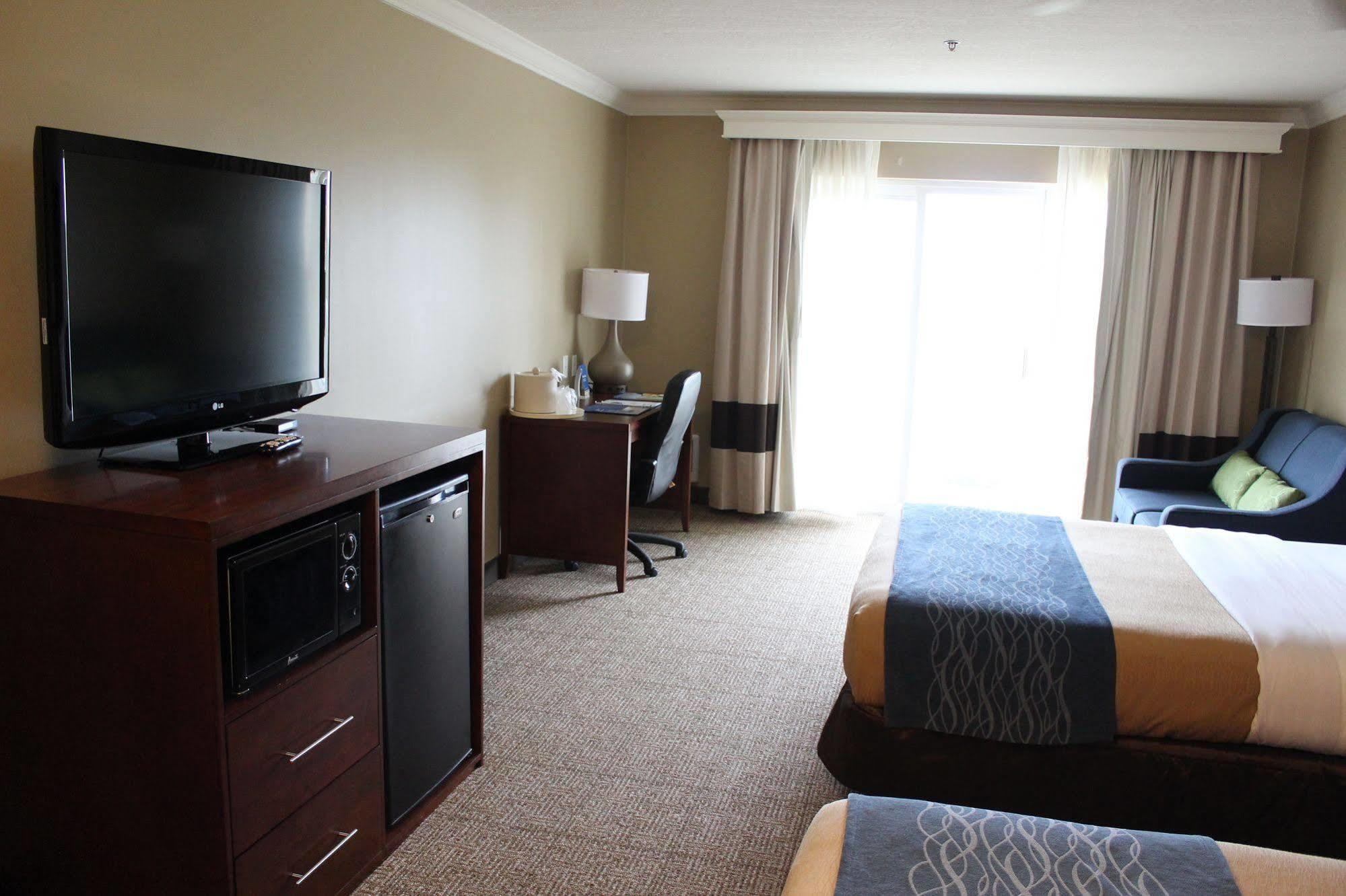 Comfort Inn & Suites אושן שורס מראה חיצוני תמונה